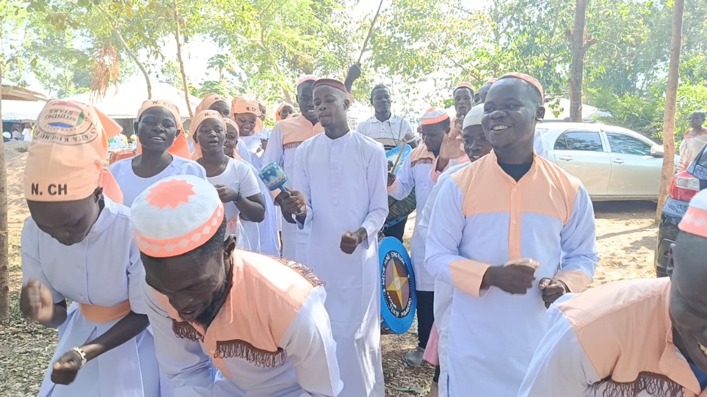Youth Choir singing and dancing